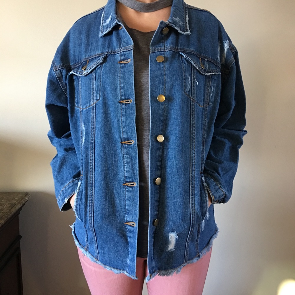 ◾️LAST◾️ Oversized Distressed Jean Jacket - Picture 2 of 5