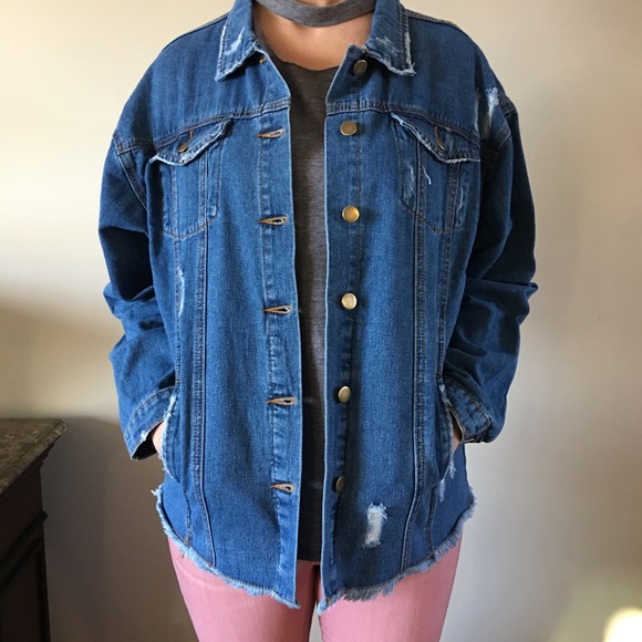 ◾️LAST◾️ Oversized Distressed Jean Jacket - Picture 2 of 5