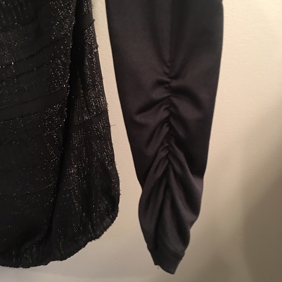 Bebe deep plunged top- black - Picture 4 of 4