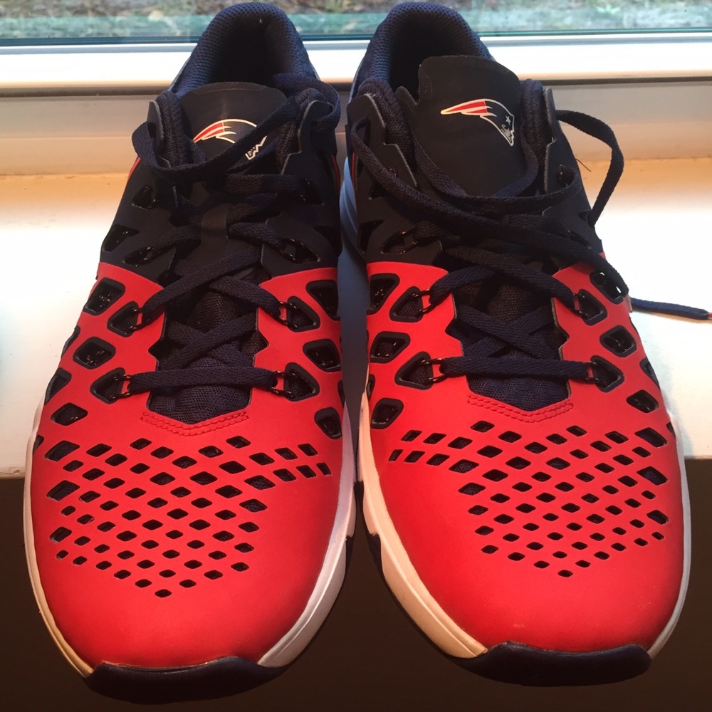New England Patriots Nike Train Speed sneakers
