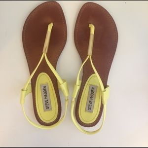 SOLD Steve Madden sandals