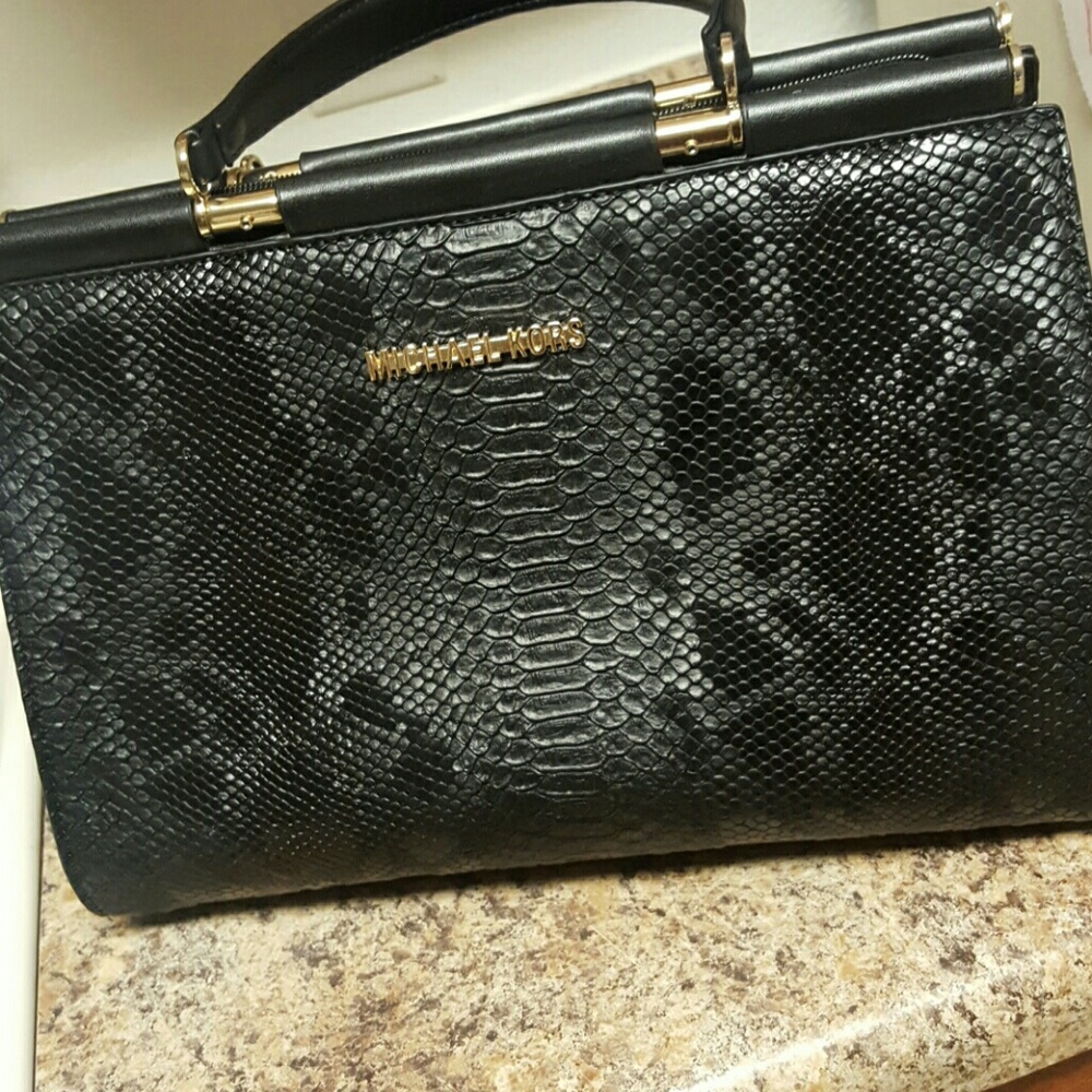 MK purse