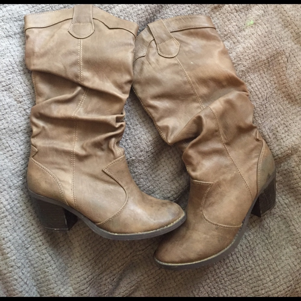 Taupe heeled boots