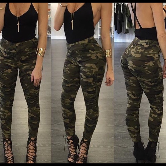 Camo Leggings - Picture 2 of 5