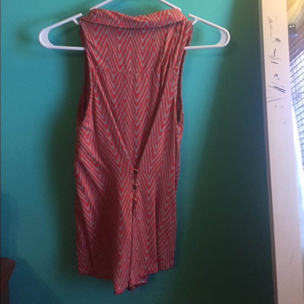 Botton up tank top