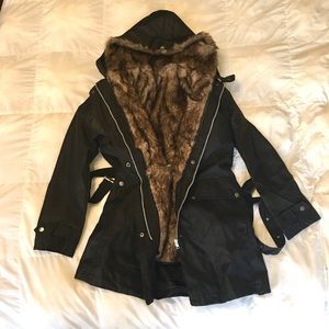 NWT ☃️Fur Lined Black Hooded Parka ⛄️❄️🌨