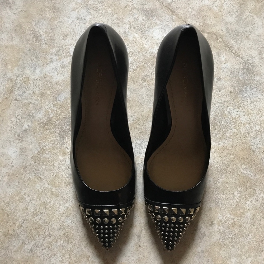BEAUTIFUL BCBGeneration Black w/ studs.