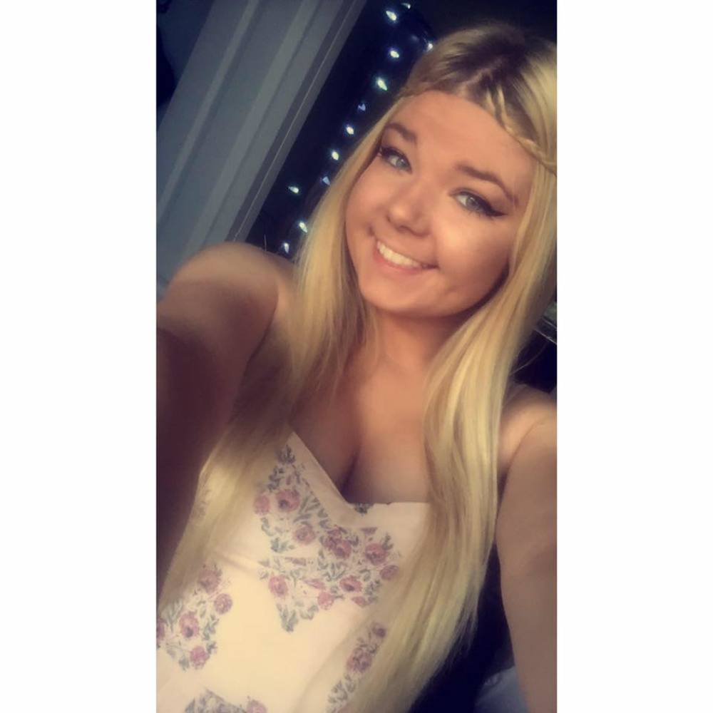 Meet your Posher, Brooke