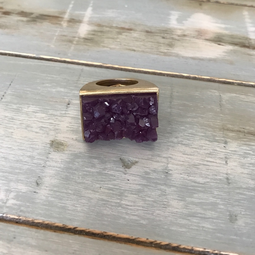 Fashion ring