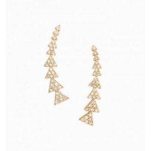 PAVÉ TRIANGLE PATH EAR CLIMBER