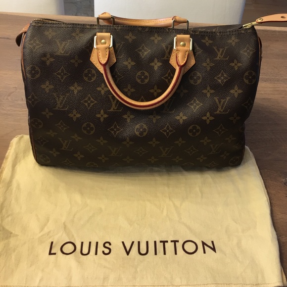 Louis Vuitton Handbags - 💥SOLD💥 Louis Vuitton speedy handbag 35.