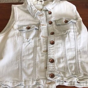 Jean Vest