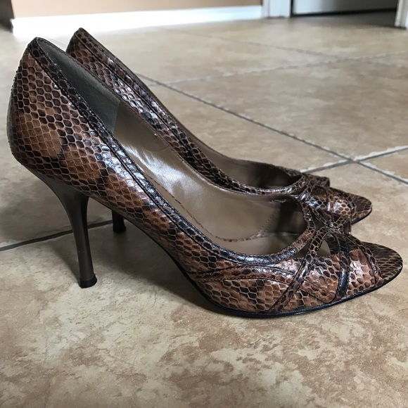 🔴SOLD🔴 Nine West snake skin leather pumps - Picture 2 of 7