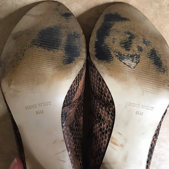 🔴SOLD🔴 Nine West snake skin leather pumps - Picture 6 of 7