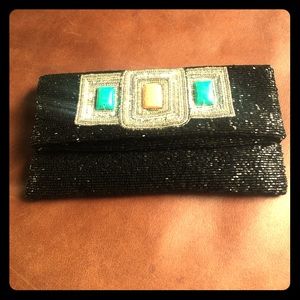 Moyna clutch
