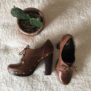 Vince Camuto booties/clogs size 9 NEVER WORN