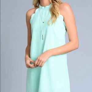 Scallop dress in mint