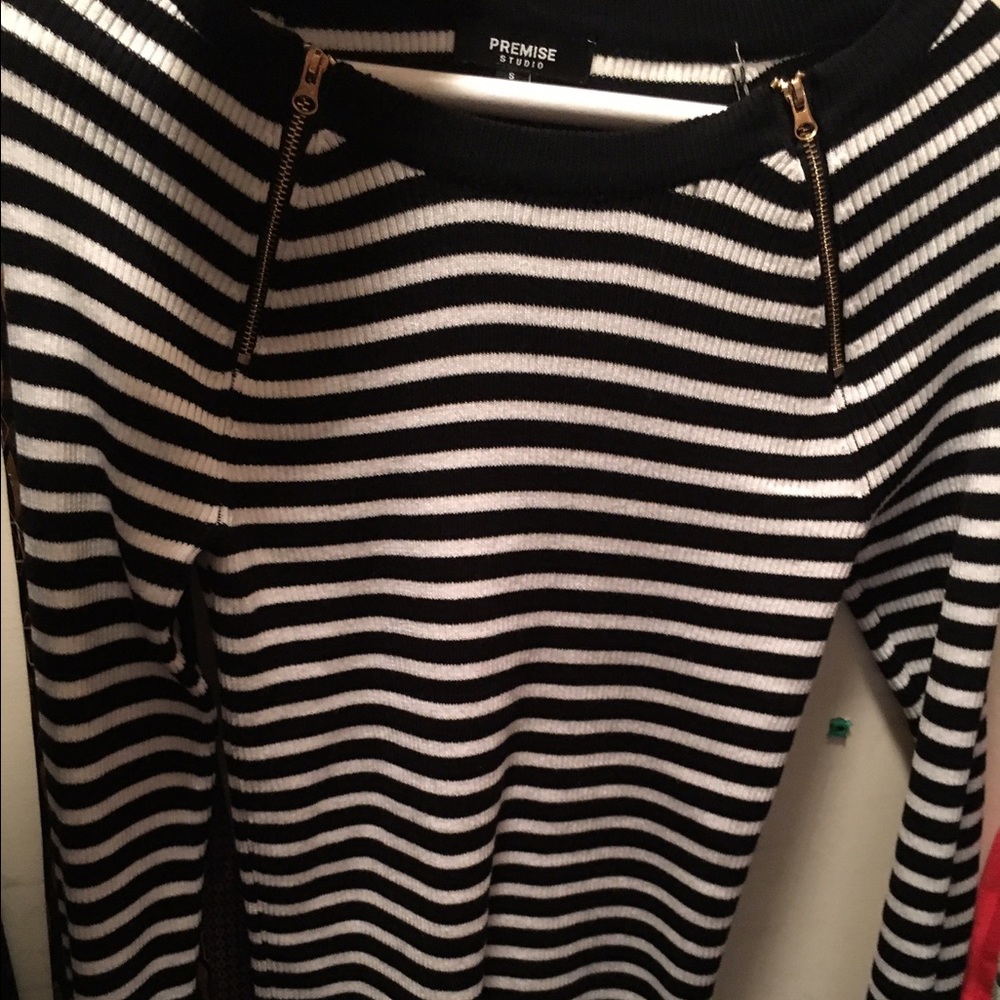 Long sleeve tee