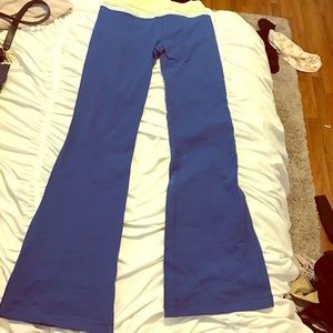 Luluemon wide leg yoga pants