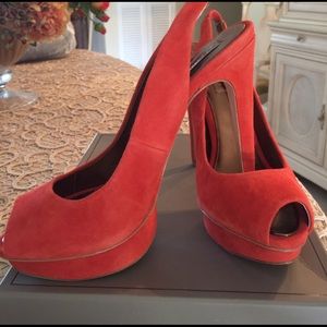 👠Easter special 👠BCBG open toe pumps 👠