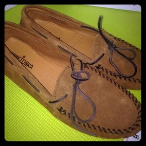 Minnetonka - (Men's) Driving Mocs