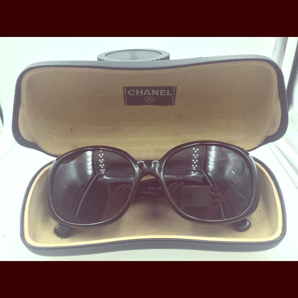 Chanel Camellia Sunglasses with Case