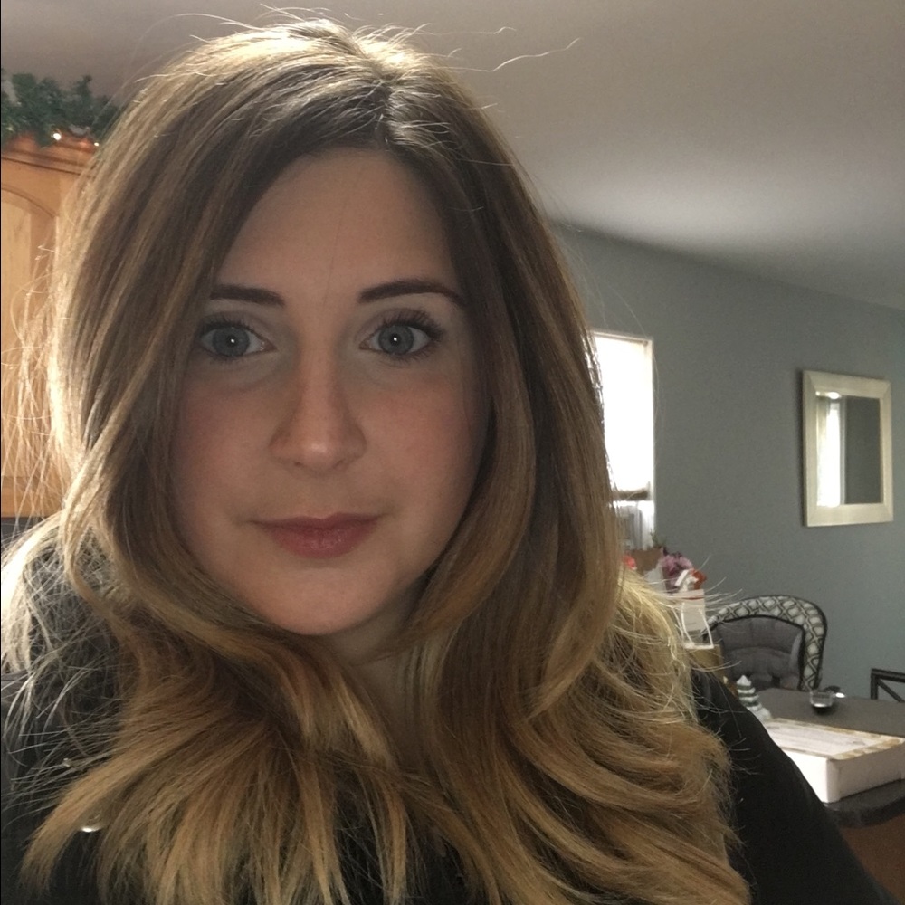 Meet your Posher, Whitney