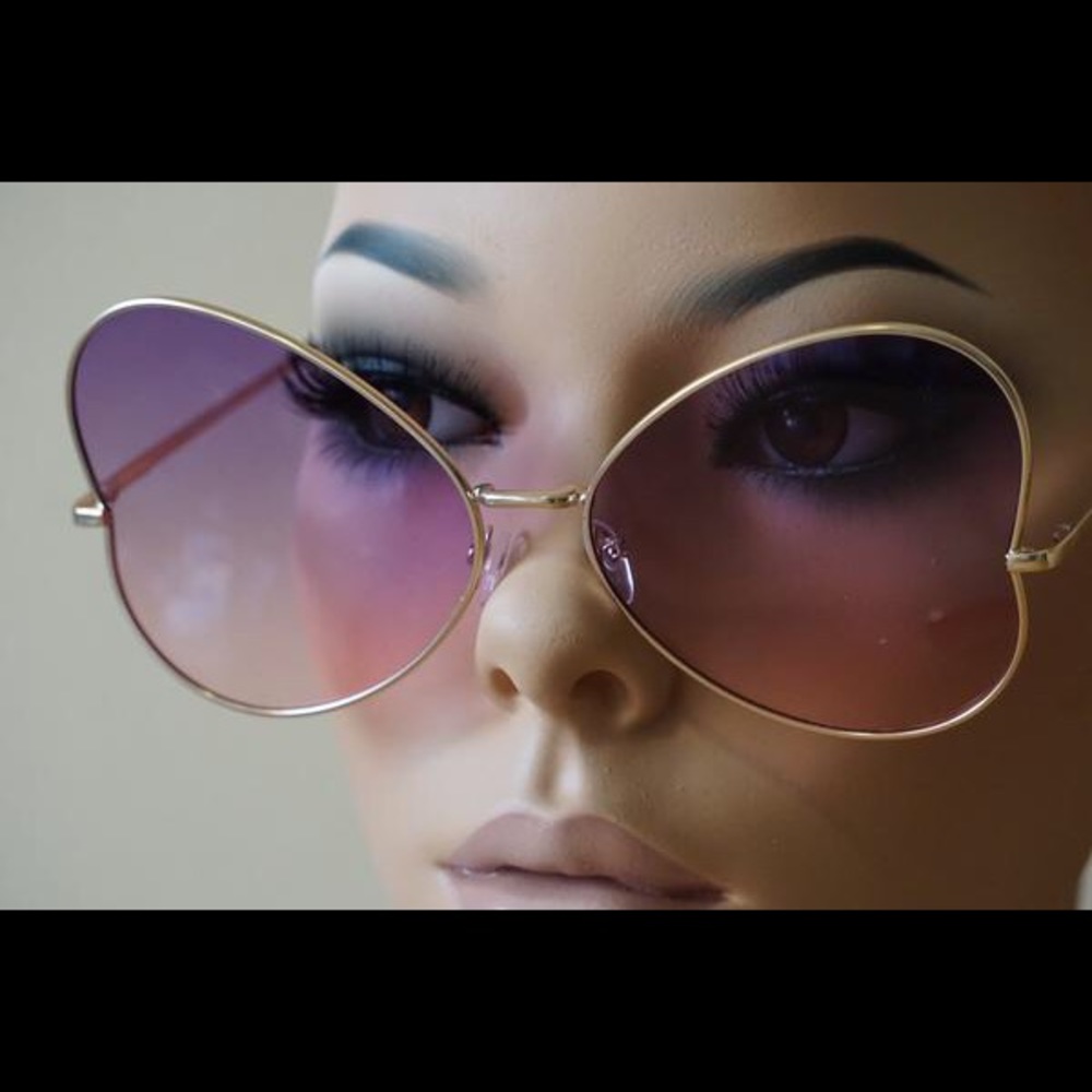 LAST ONE ❕🎉Vintage 70's butterfly  sunnies