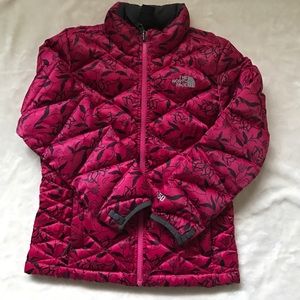 Size 7/8 girls North Face rose pattern pink coat