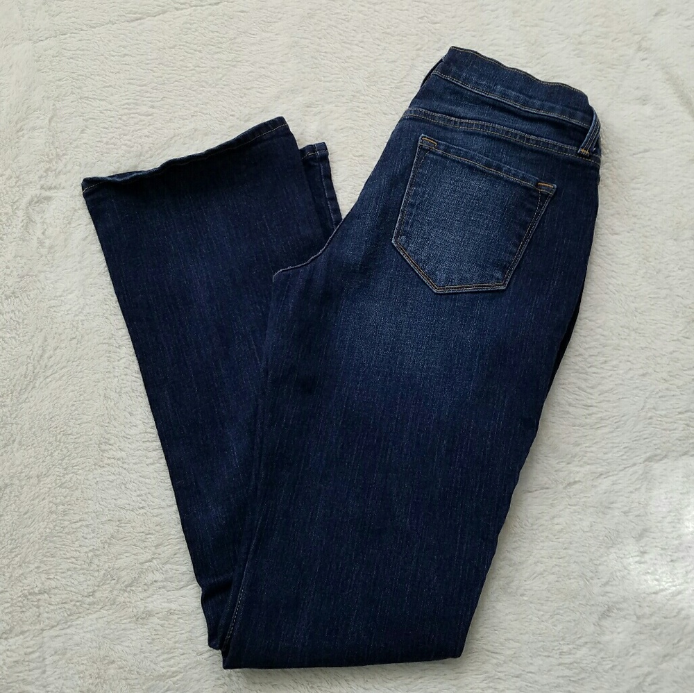 🎉SALE🎉Old Navy Curvy Bootcut Jeans - Picture 2 of 6