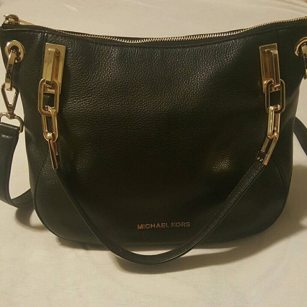 Michael Kors Medium Shoulder Bag