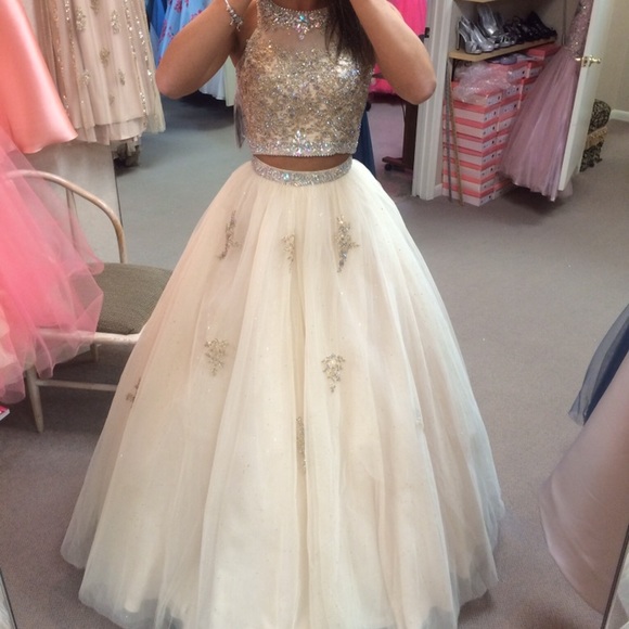 Prom Dress - Picture 1 of 3