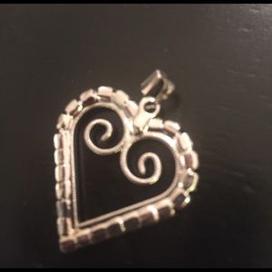 Vintage Jewelry - Rhinestone rhodium prong set heart pendant Vintage Jewelry - Rhinestone rhodium prong set heart pendant