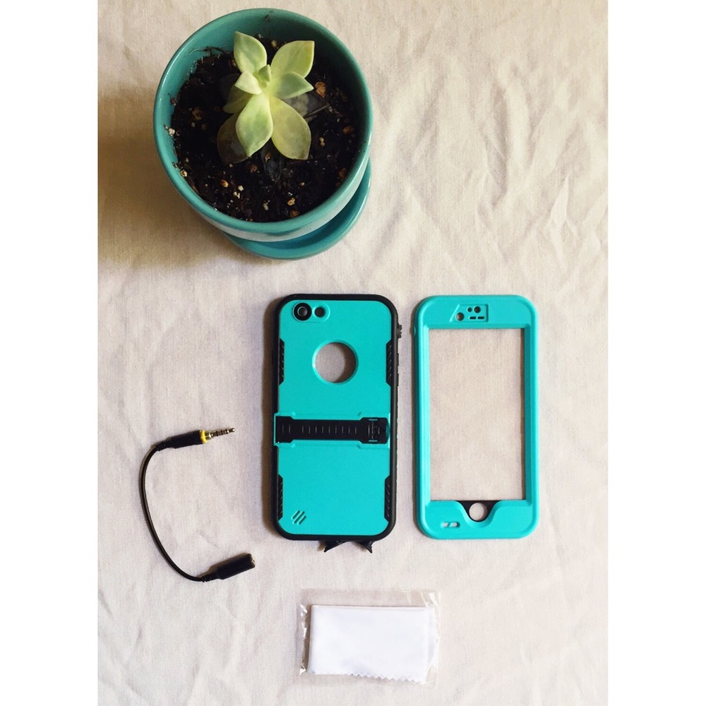 Waterproof phone case