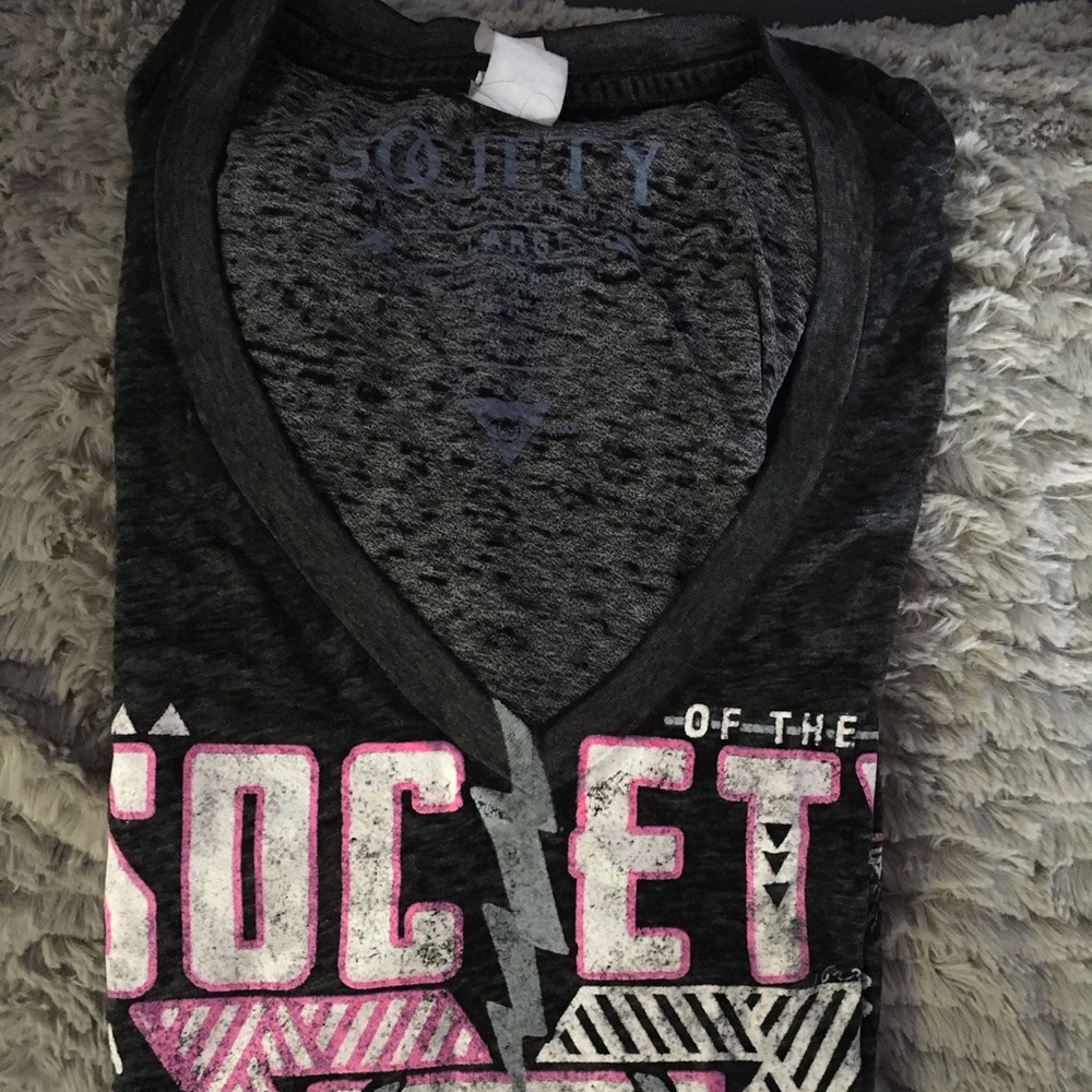 v-neck t shirt