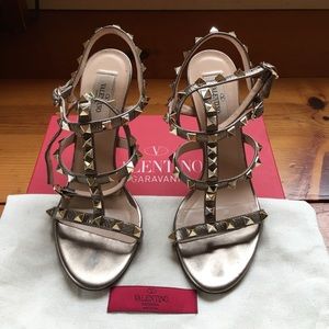Valentino Rockstud Sandal in Pewter
