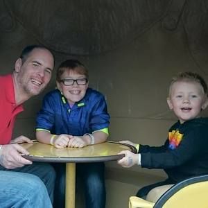 Meet your Posher, Eric