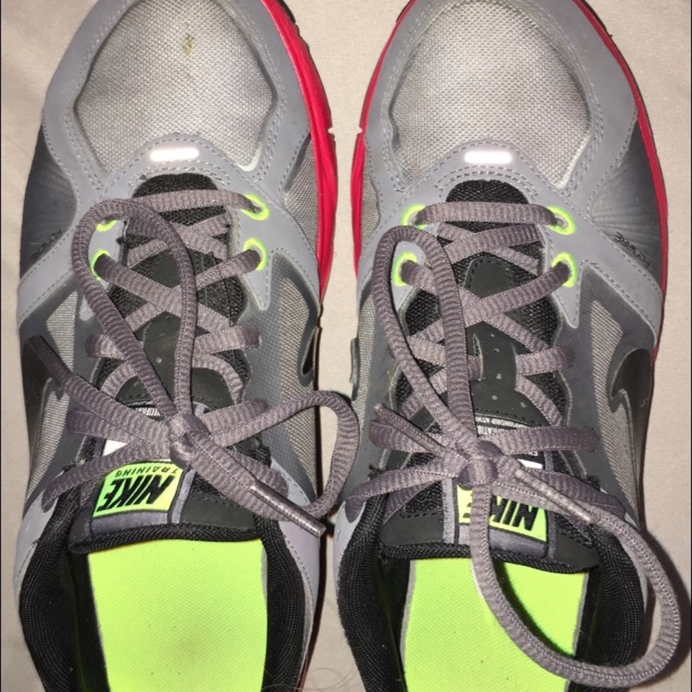 Nikes size 7.5