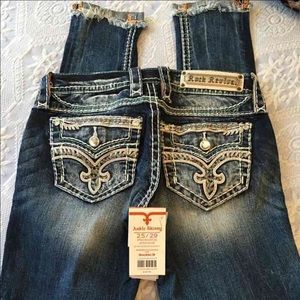 ISO I am looking for these not selling!