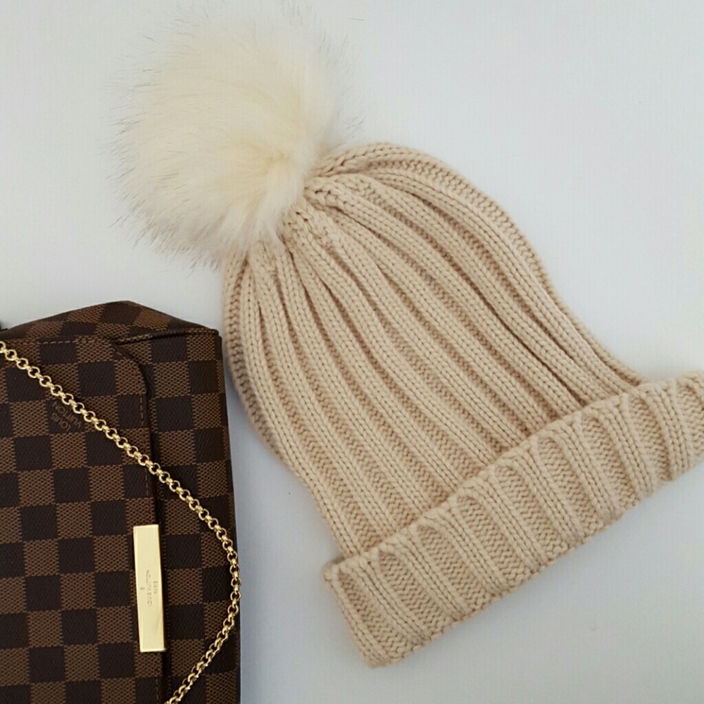 Missguided Pom Pom Hat