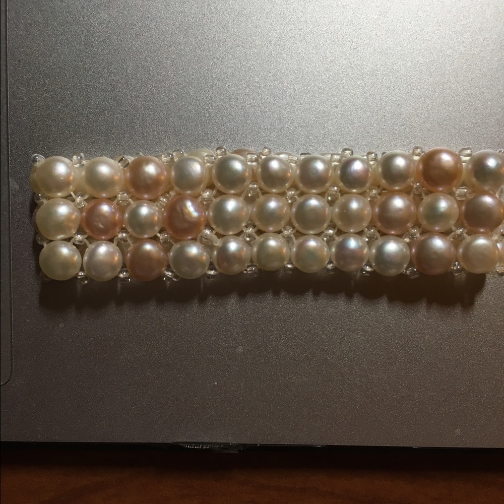 Pink and white pearl bracelet- fresh water pearl