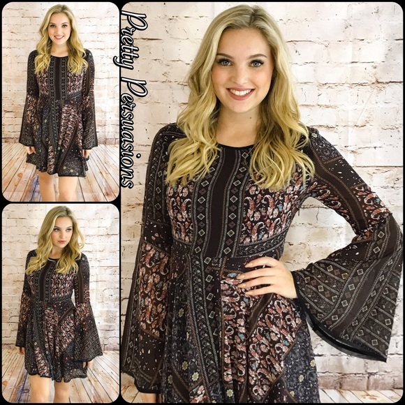 SOLD NWT Tribal Print Long Bell Sleeve Boho Dress - Picture 5 of 5