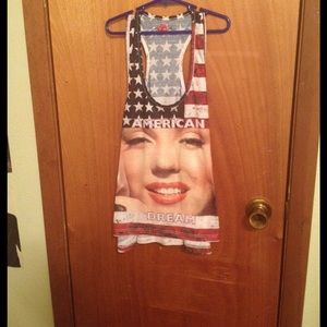 NWOT 🇺🇸 Marilyn Monroe American Flag Racerback