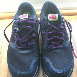 Nike Dual Fusion X