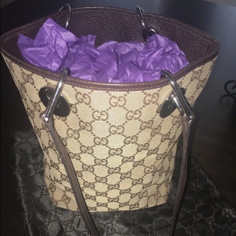 **SOLD**Auth GUCCI Brown & Beige GG Logo Small👜