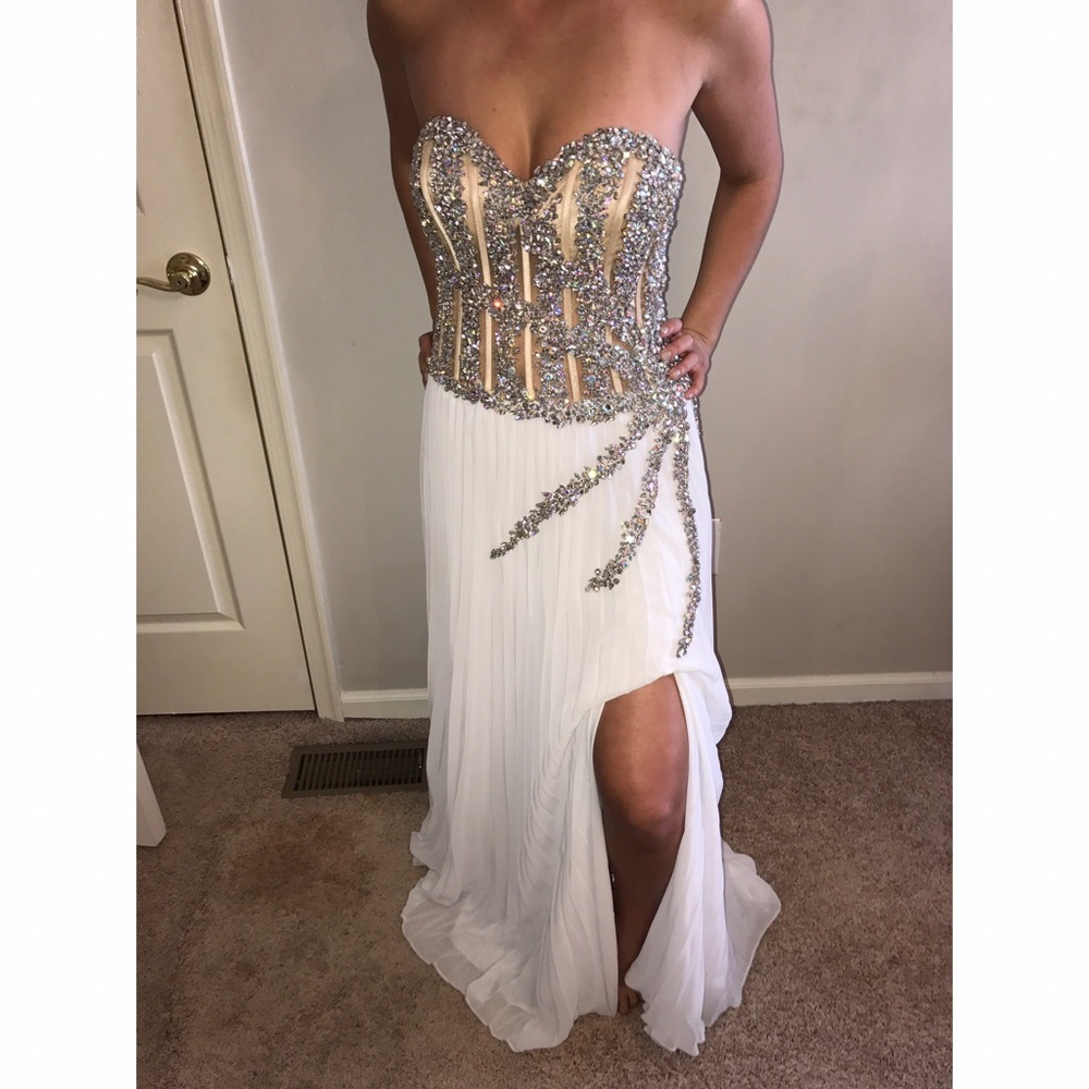 Wow wow wow dress!!