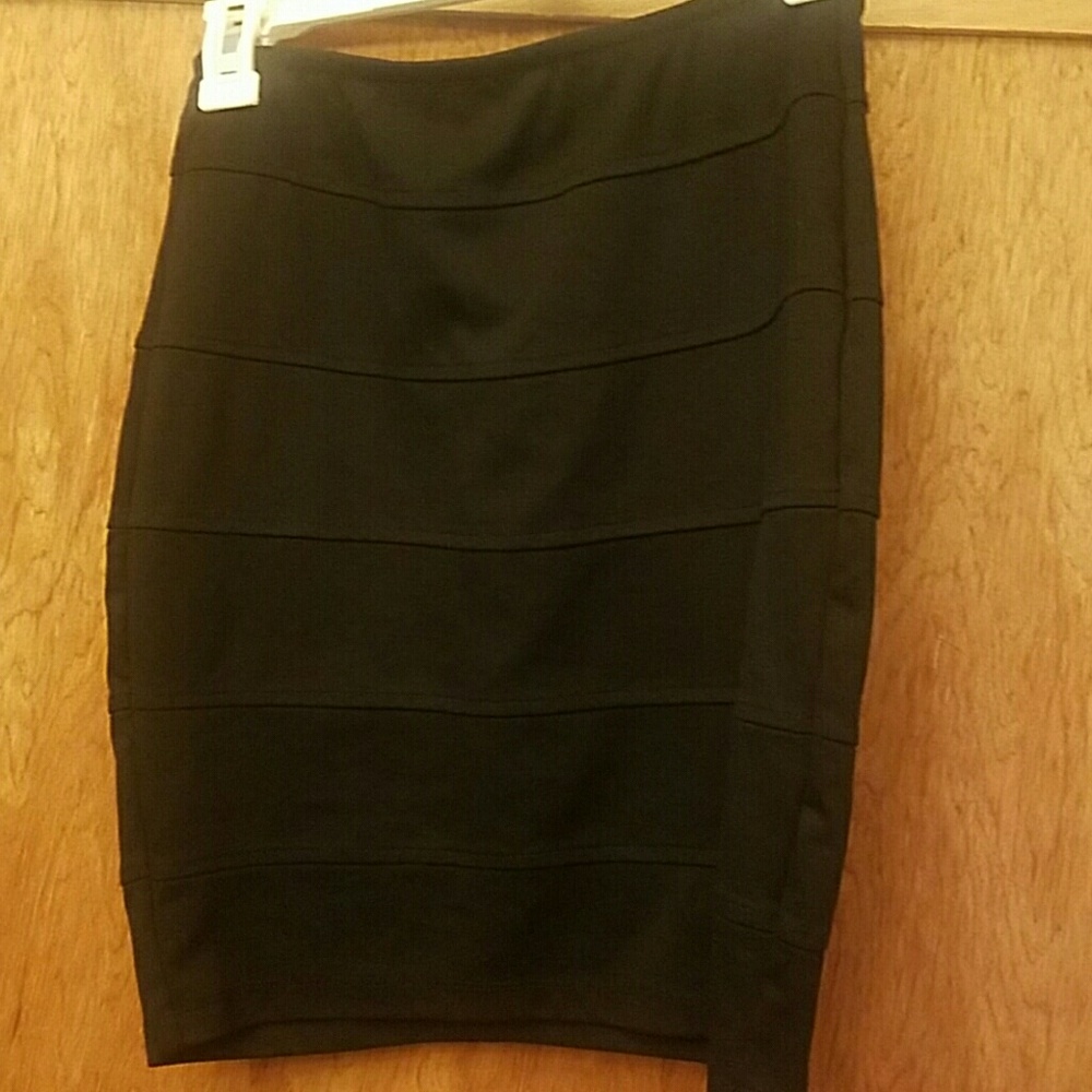 Popular Basics pencil skirt