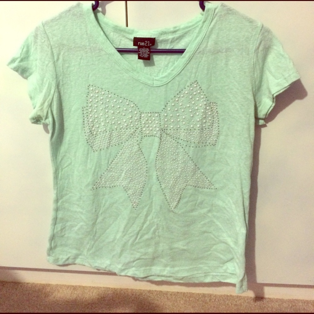 Rue21 t-shirt