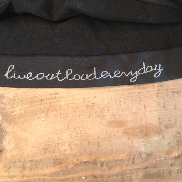 Black tank - Picture 4 of 4