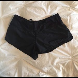 Lululemon black shorts